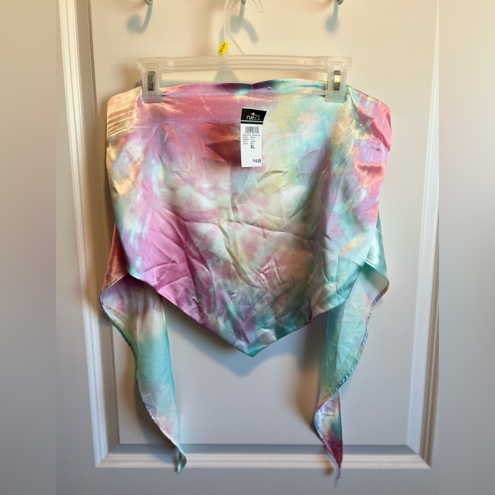 NWT Tie-dye crop top Rue 21 size XL